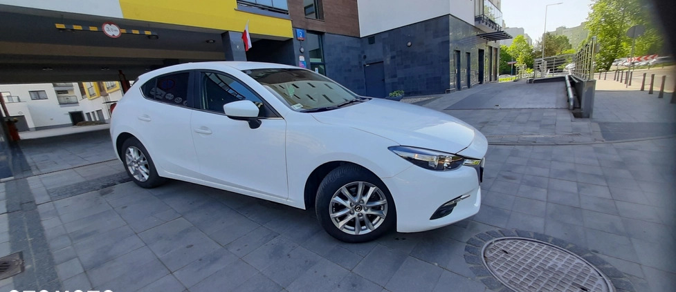 Mazda 3 cena 52700 przebieg: 72800, rok produkcji 2017 z Warszawa małe 781